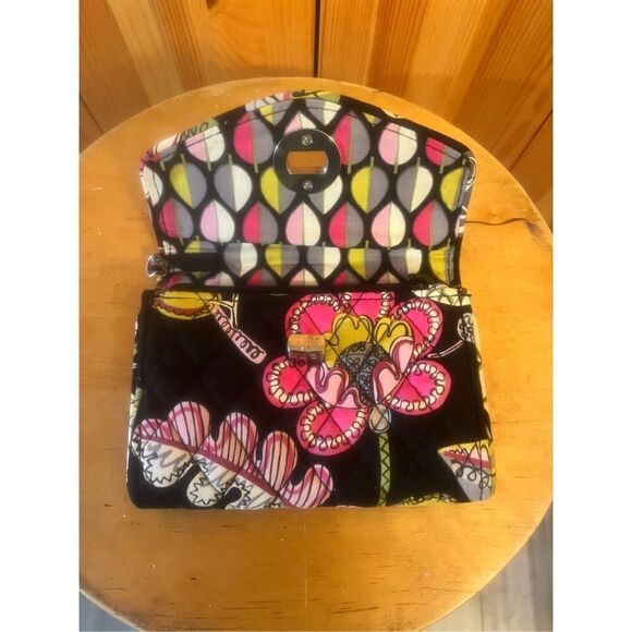 Vera Bradley pink purple black green floral quilted multi purpose clutch wallet - Picture 7 of 8